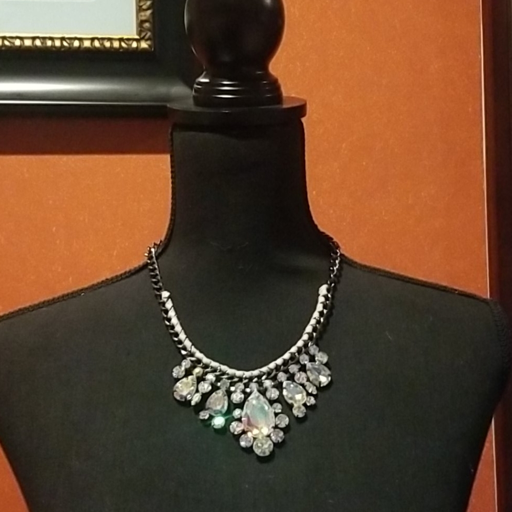 Necklas Black with Faux Stones